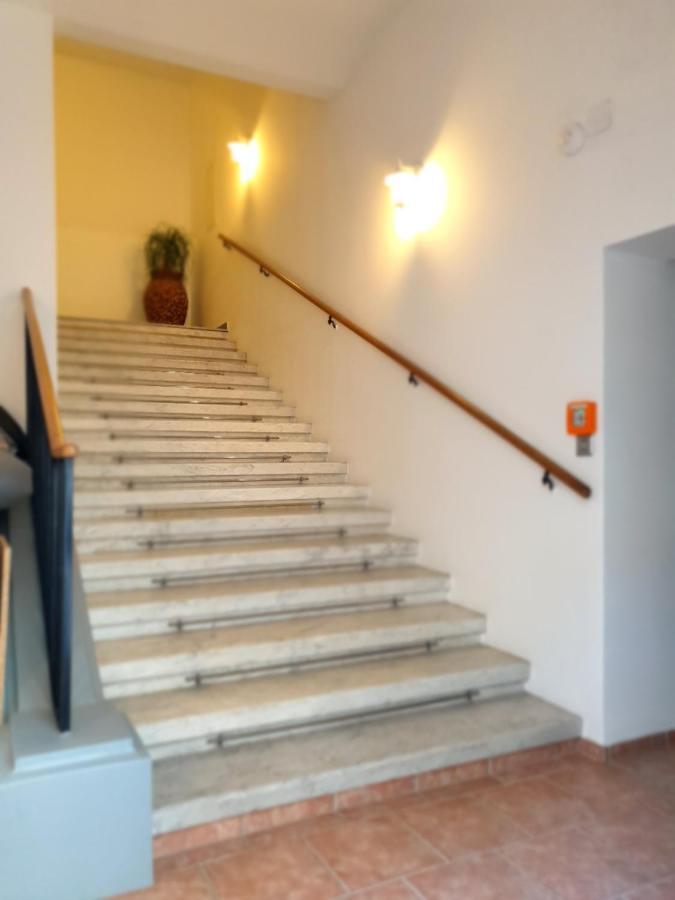 Sunny And Spacious Near Centre * Wien