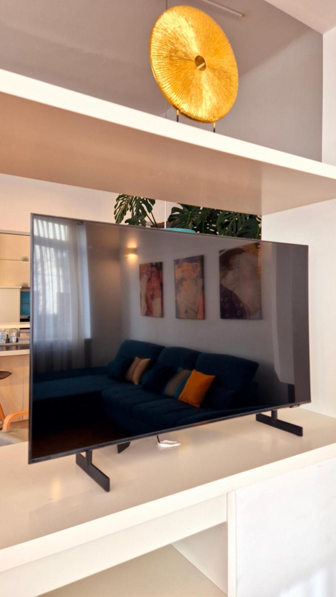 Sunny And Spacious Near Centre Wien